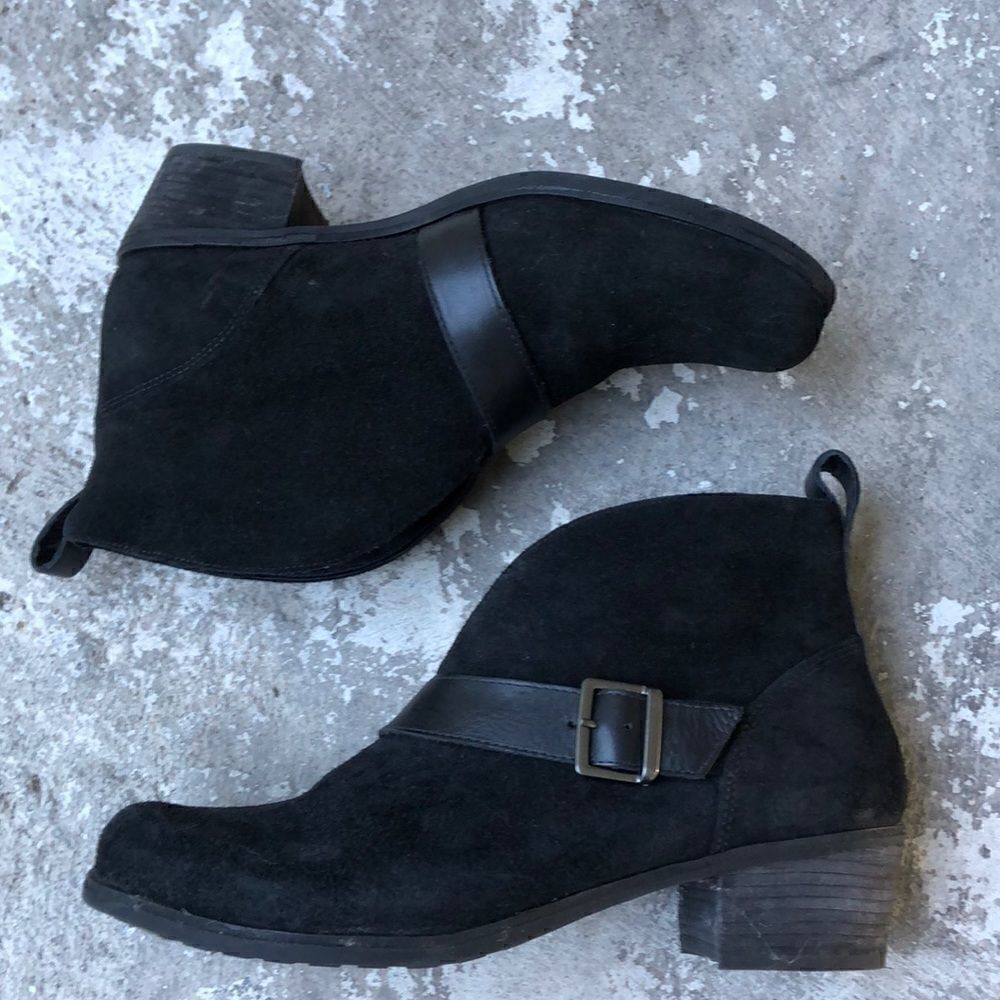 Ugg Ankle Boots  
